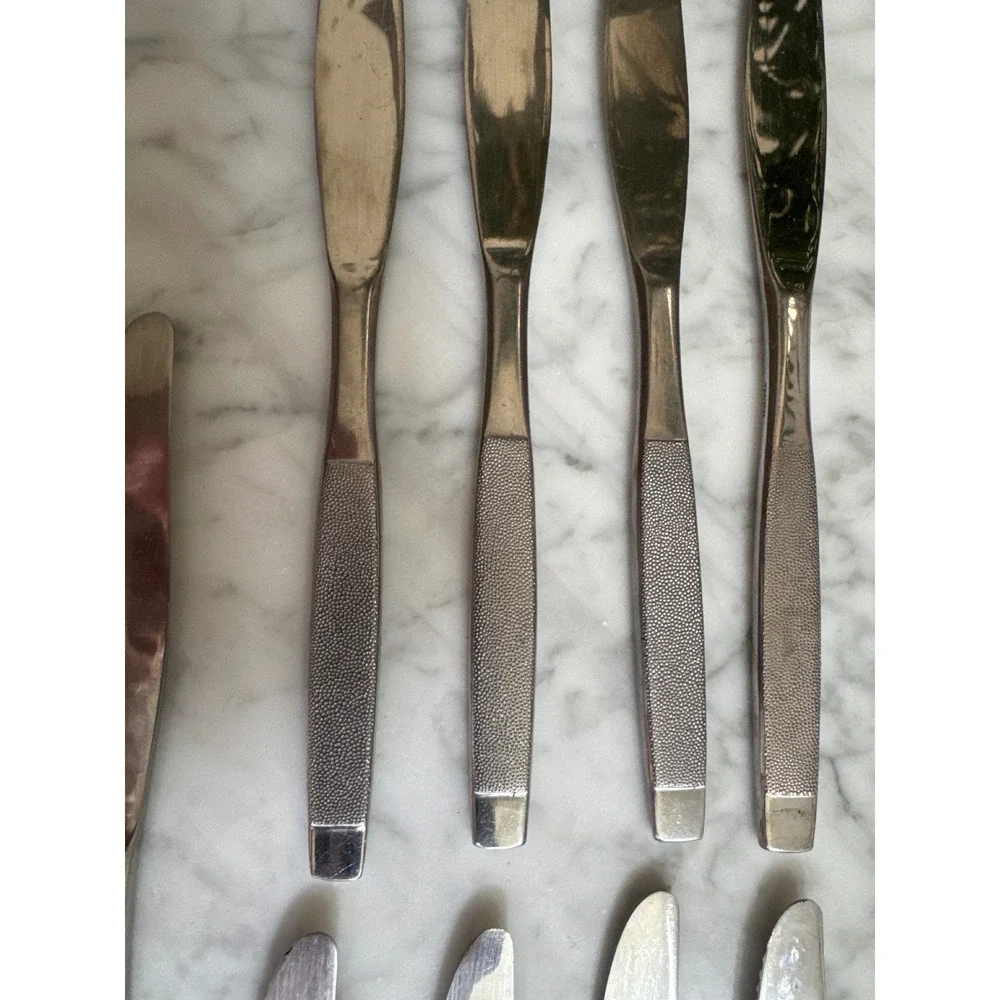 Wallace Silver Montisi Stainless Dinner Knives Set of 9 Textured Glossy Taiwan